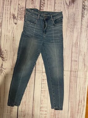 Americans Eagle Outfitters Skinny High-Rise Jeans in Blue Denim cropped jegging